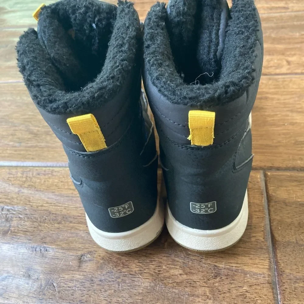 Merrell Snow Quest Waterproof Boot Youth 2 Snow Outdoors Faux Fur Lining